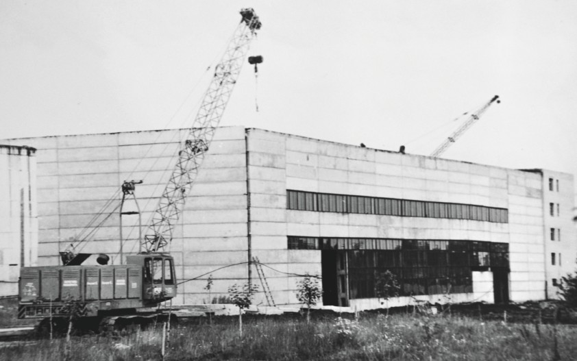 1969
